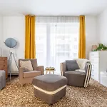 Bubbly Calm By Stn Lägenhet *