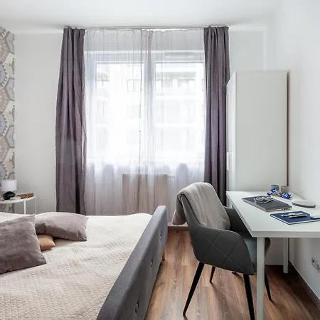 Bubbly Calm By Stn Apartment *