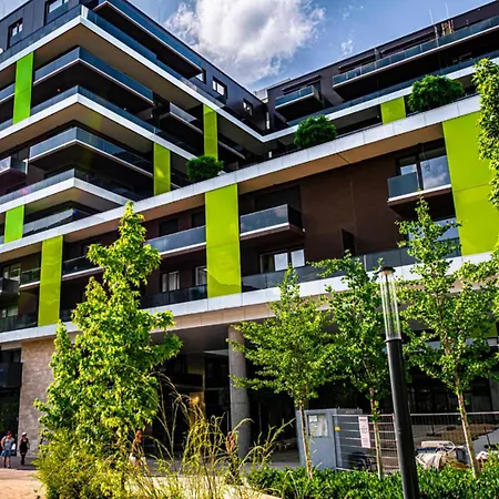 Bubbly Calm By Stn * Budapest