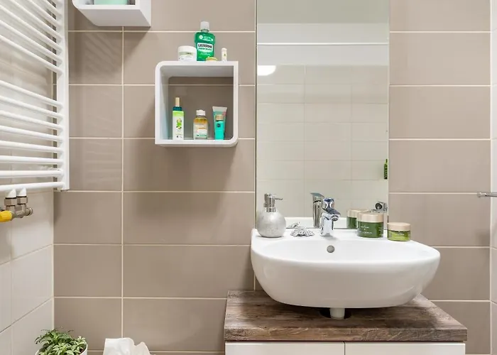 Bubbly Calm By Stn Appartement Budapest
